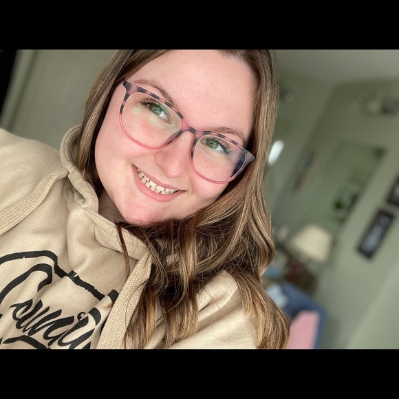 Meet your Posher, Maggie - Picture 1 of 1